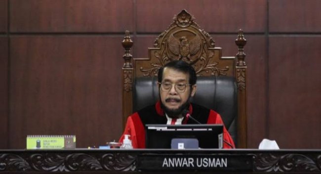 Langgar Etik Berat, Anwar Usman Diberhentikan Sebagai Ketua MK!