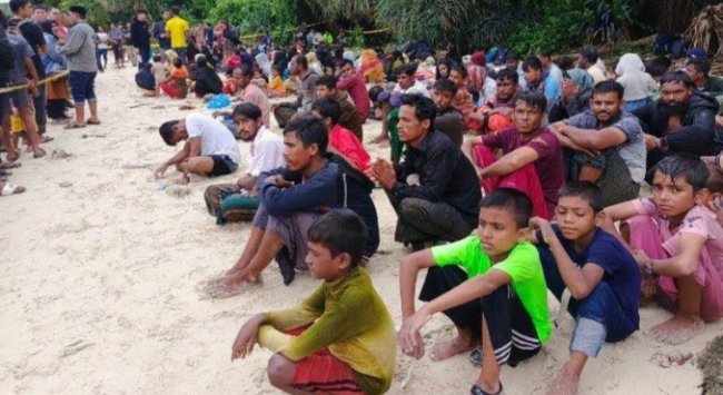 Jokowi Diminta Utamakan Kepentingan Rakyat di Atas Pengungsi Rohingya