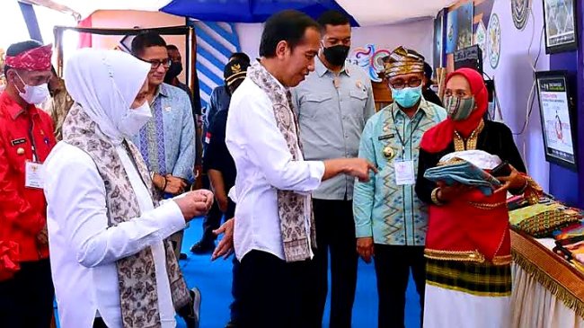 Ingin UMKM Naik Kelas, Jokowi Kasih Titah ke BUMN: Permudah Pembiayaan!
