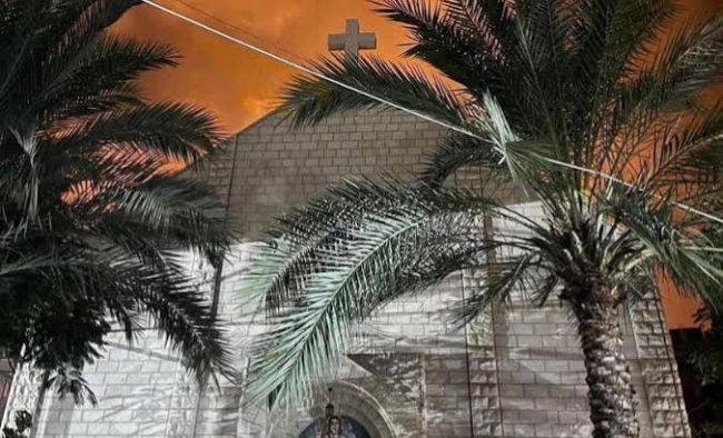 Sniper Israel Bunuh Dua Warga Kristen di Satu-satunya Gereja Katolik di Jalur Gaza