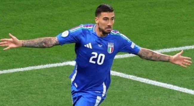 Nyaris Kalah, Italia Lolos ke Babak 16 Besar Lewat Gol Telat Mattia Zaccagni 