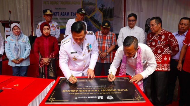 Kado HUT ke-79 RI untuk Petani, PTBA Resmikan PLTS Irigasi di Tanjung Agung