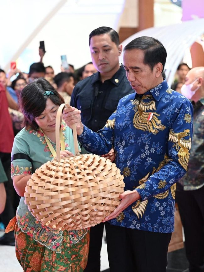 Terkurasi Dengan Baik, Jokowi Puji Produk UMKM EXPO(RT) BRILIANPRENEUR 2023