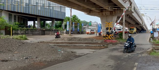 Flyover Cisauk Beroperasi, KAI Nonaktifkan JPL 95 Tangerang