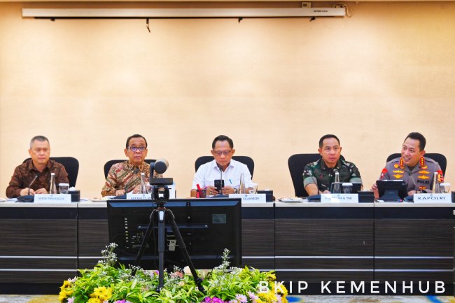 Menhub Prediksi Pergerakan Masyarakat Capai 110,67 Juta Orang saat Libur Nataru