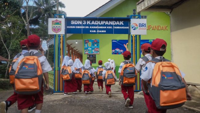 “BRI Peduli Ini Sekolahku”, Wujud Nyata Komitmen Bagi Kemajuan Pendidikan Indonesia 