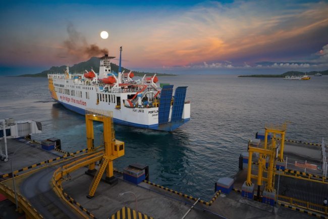 Jelang Libur Akhir Tahun, ASDP Ingatkan Pengguna Jasa Ferry tetap Waspadai Cuaca Ekstrem
