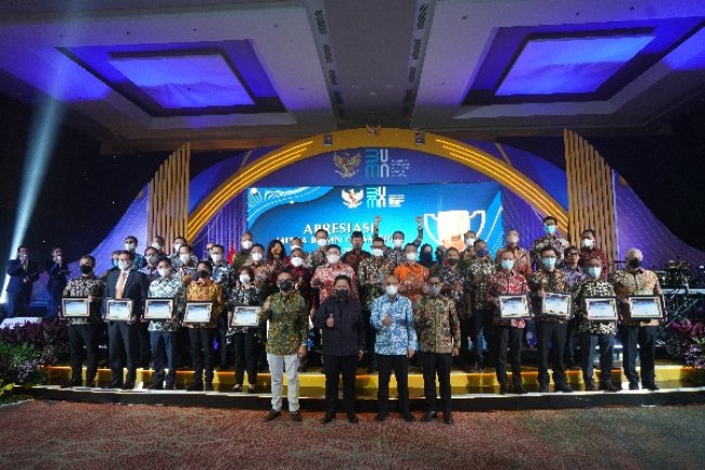 Sinergi BUMN dan Perusahaan Swasta, Pertamina Raih Dua Penghargaan Apresiasi Mitra BUMN Champion 2022