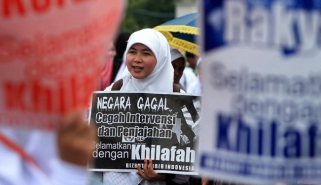 Berita Jokowi Bubarkan HTI Terpopular di China