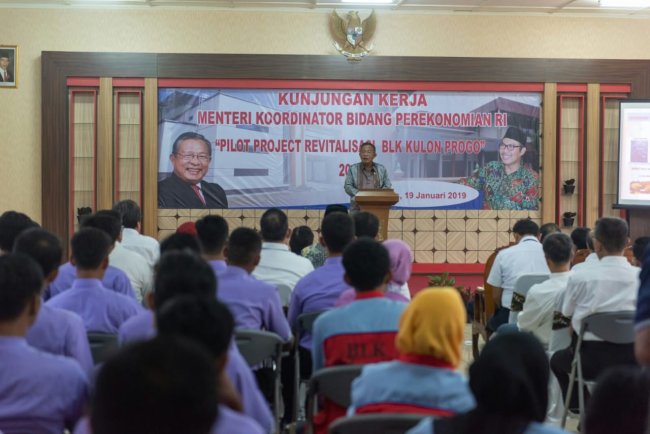 Tak Hanya Bangun Infrastruktur Fisik, Pemerintah Juga Fokus Bangun Kapasitas SDM Lokal
