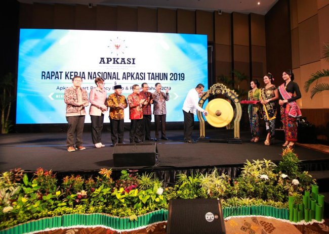 Menteri Desa Buka Rapat Kerja Para Bupati Seluruh Indonesia