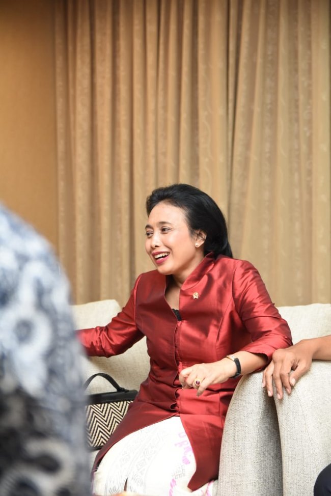 Usai Dilantik Presiden, Menteri Bintang Puspayoga Pimpin Rapat Perdana di Kemen PPPA