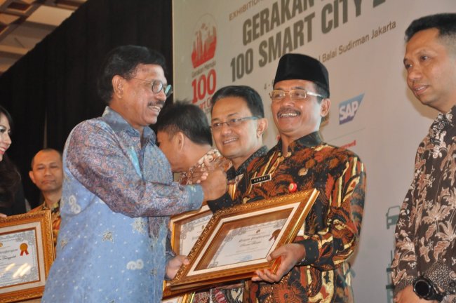 Pemprov Banten Raih E-Government Award, Implementasi Paling Aktif