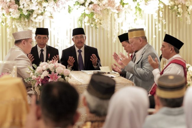 Presiden Jokowi Jadi Saksi Pernikahan Putri Ketua DPD RI La Nyalla Mahmud Mattalitti
