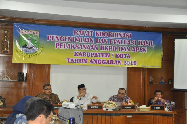 Gubernur WH Tegaskan Berbagi Peran Dalam Pelayanan Dasar Di Banten