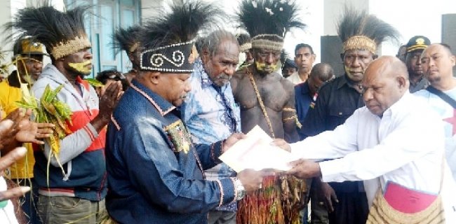 Frederikus Gebze Selaku Insiator Kursi Adat Di DPR Papua, Apresiasi UU Otsus Jilid lI