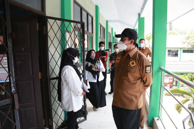 Gubernur Banten Tinjau Pelaksanaan Seleksi Kompetensi PPPK Tahun 2021 