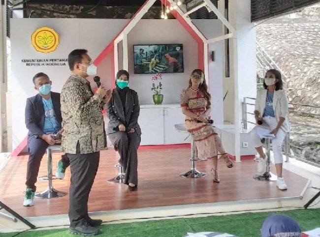 Kepincut Cuan Berlipat, Pedangdut Jenita Janet Sukses Menjadi Peternak