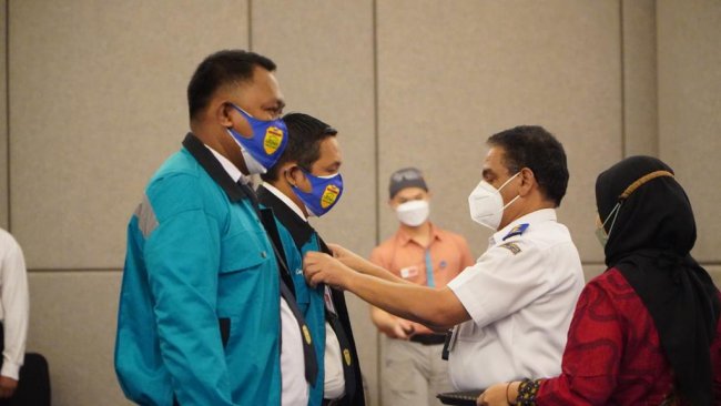 Kemenhub Kukuhkan 19 Pejabat Pemeriksa Kapal Asing