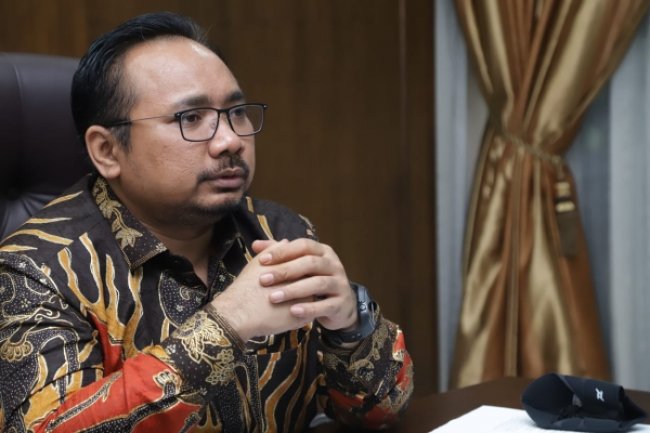 Obat, Kosmetik, dan Barang Gunaan Wajib Bersertifikat Halal