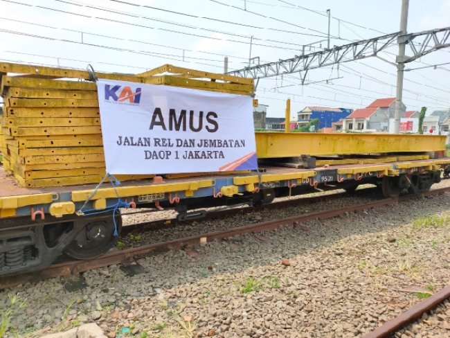 Antisipasi Cuaca Ekstrim, KAI Daop 1 Jakarta Siapkan Alat Material Untuk Siaga (AMUS) Dan Pemantauan Ekstra Di Sejumlah Titik Rawan