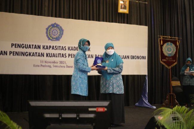 Gelari Pelangi, Program Unggulan Penggerak TP PKK Tingkatkan Ekonomi dan Pendidikan Keluarga Indonesia