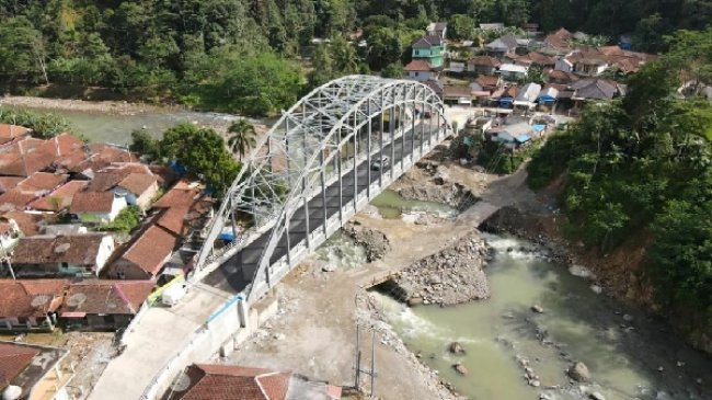 Jalan dan Jembatan di Cipanas -Ciberang Sudah Mulus, Bisa Dinikmati Masyarakat
