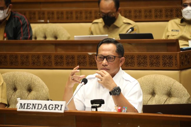 Dihadapan Komisi II DPR RI, Mendagri Jelaskan Capaian dan Prestasi Kemendagri Selama 2021
