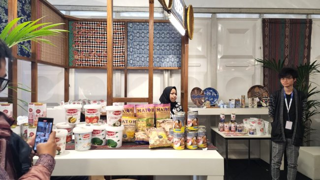 Perkenalkan Kuliner Indonesia, BRI Bawa Ikan Asap Iwaku di Pasar Tong Tong Belanda