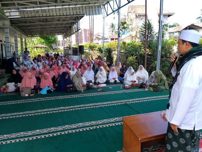 Keluarga Besar Yayasan Baitul Insan Ar-raasyid Gelar Halal Bi Halal
