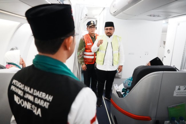 Menag Lepas Penerbangan Perdana Haji Bandara Kertajati
