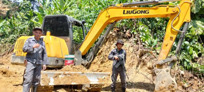 GAKKUM KLHK Wilayah Sulawesi Amankan Alat Berat Excavator di Kawasan Hutan Prov. Sulawesi Tengah