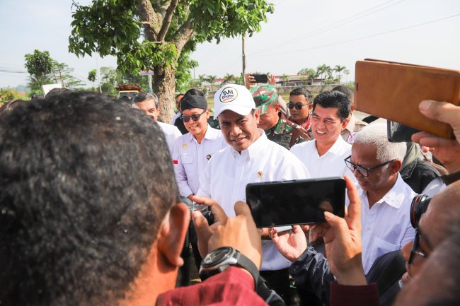Ingin Petani Nyaman di Musim Tanam, Mentan Amran Gercep Revisi Peraturan Pupuk Bersubsidi