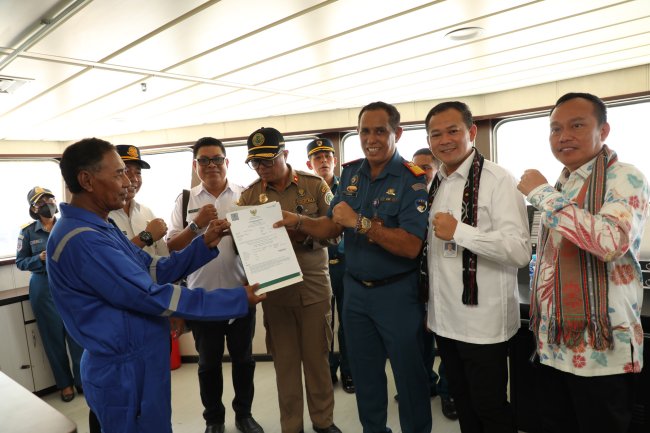 Pelayaran Perdana Kapal Khusus Ternak 2024, KM Camara Nusantara 4 Angkut 550 Sapi ke Banjarmasin 