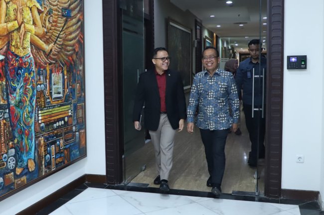 Menteri PANRB Bahas Rencana Pemindahan IKN Bersama Mensesneg