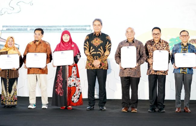 UNESCO Berikan Sertifikat Inskripsi Warisan Budaya Dunia kepada Indonesia