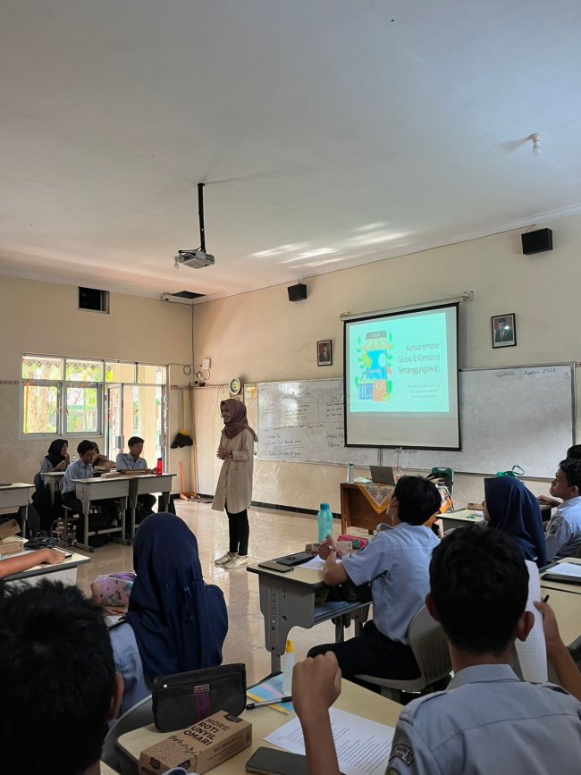 Pelatihan Kewarganegaraan Global: Pelajar SMA Negeri 10 Malang Ciptakan Masa Depan Berkelanjutan