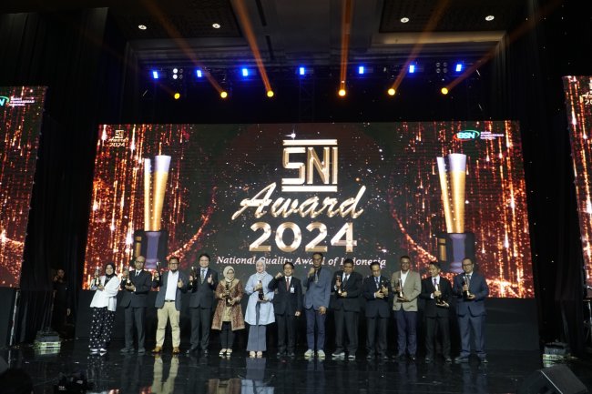 Kembali Cetak Prestasi, KAI Raih Peringkat Emas di SNI Award 2024