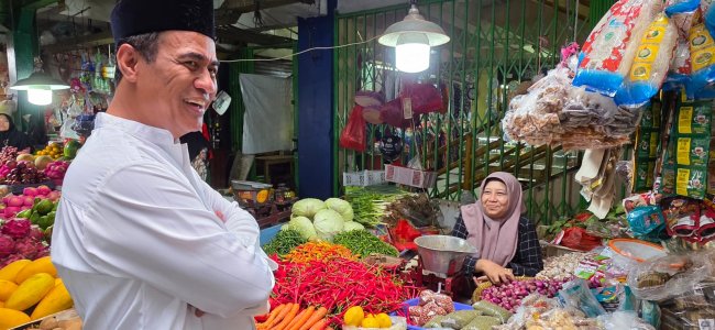 Hari Pertama Puasa, Mentan Amran Sidak Pasar Pastikan Harga Pangan Stabil dan Pasokan Aman