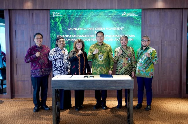Pertamina Luncurkan Green Movement Pertamina Luncurkan Green Movement