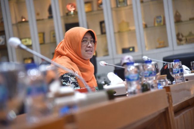 PHK Industri Tekstil Mengkhawatirkan, DPR Ingatkan Nasib Pekerja