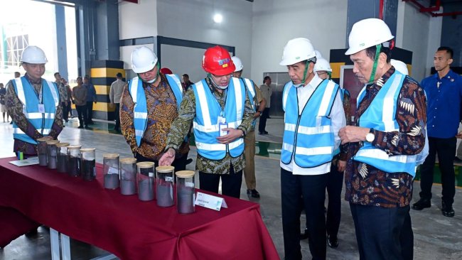 Jokowi Resmikan Pabrik Anoda Baterai Lithium di KEK Kendal