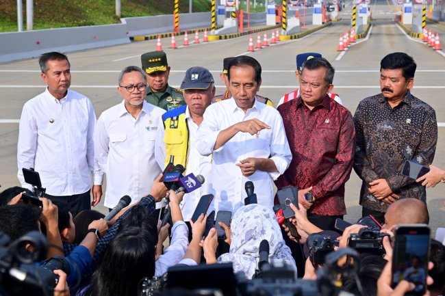 Jokowi: Kenaikan Gaji ASN, TNI, Polri Diputuskan atas Pertimbangan Kondisi Perekonomian Negara