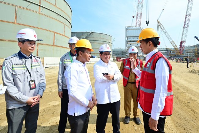 Jokowi: Pembangunan Industri Petrokimia Senilai Rp60 Triliun Ditargetkan Rampung Tahun Depan