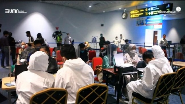 Seluruh Penumpang Dari Luar Negeri Dipastikan Jalani Tes PCR Begitu Mendarat di Bandara Soekarno-Hatta