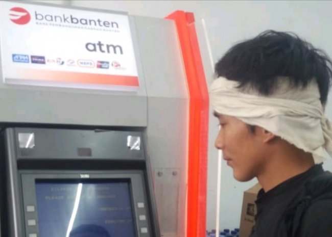 Dukung Bulan Inklusi Keuangan, Bank Banten Hadirkan ATM Bagi Warga Baduy