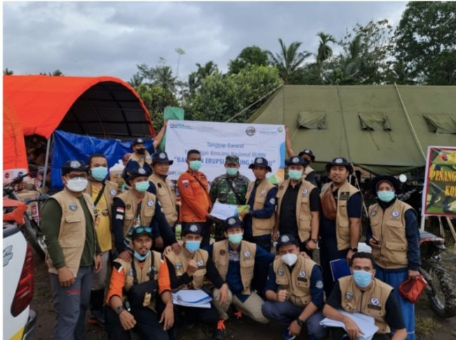 Tim Airport Rescue, Airport Security dan Dokter AP II Terjun Bantu Warga Terdampak Erupsi Gunung Semeru