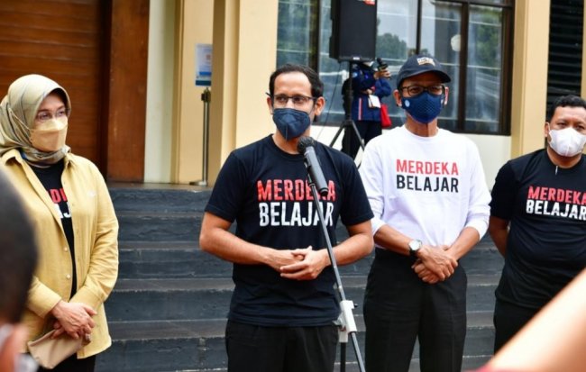 Kunjungi SMPN 2 Kota Bandung, Mendikbudristek Tinjau Pelaksanaan PTM Terbatas
