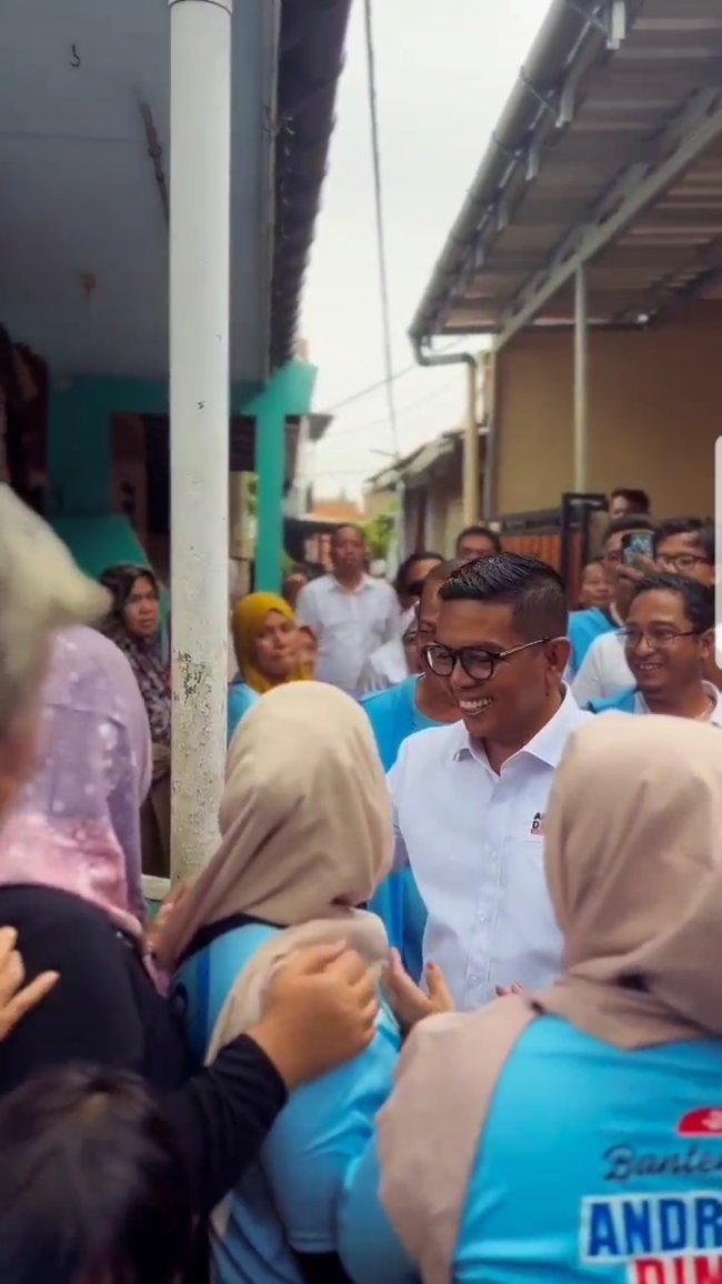 Buktikan Komitmen dan Kepeduliannya, Buruh Sahabat Andra Soni Kembali Bedah Rumah Warga di Tangerang