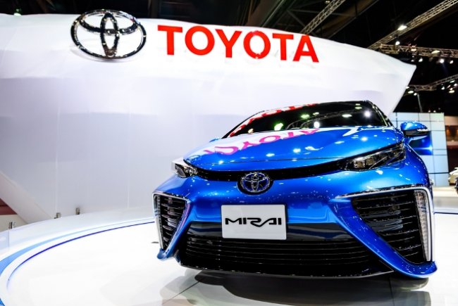 Toyota Mirai Berbahan Bakar Hidrogen Mulai Mengaspal di Kanada